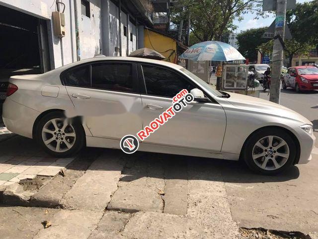 Gia đình bán BMW 3 Series 328i sản xuất 2013, màu trắng-1