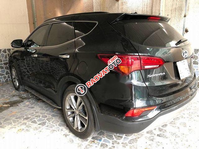 Cần bán gấp Hyundai Santa Fe 2.2 năm sản xuất 2016, màu đen, giá tốt-0