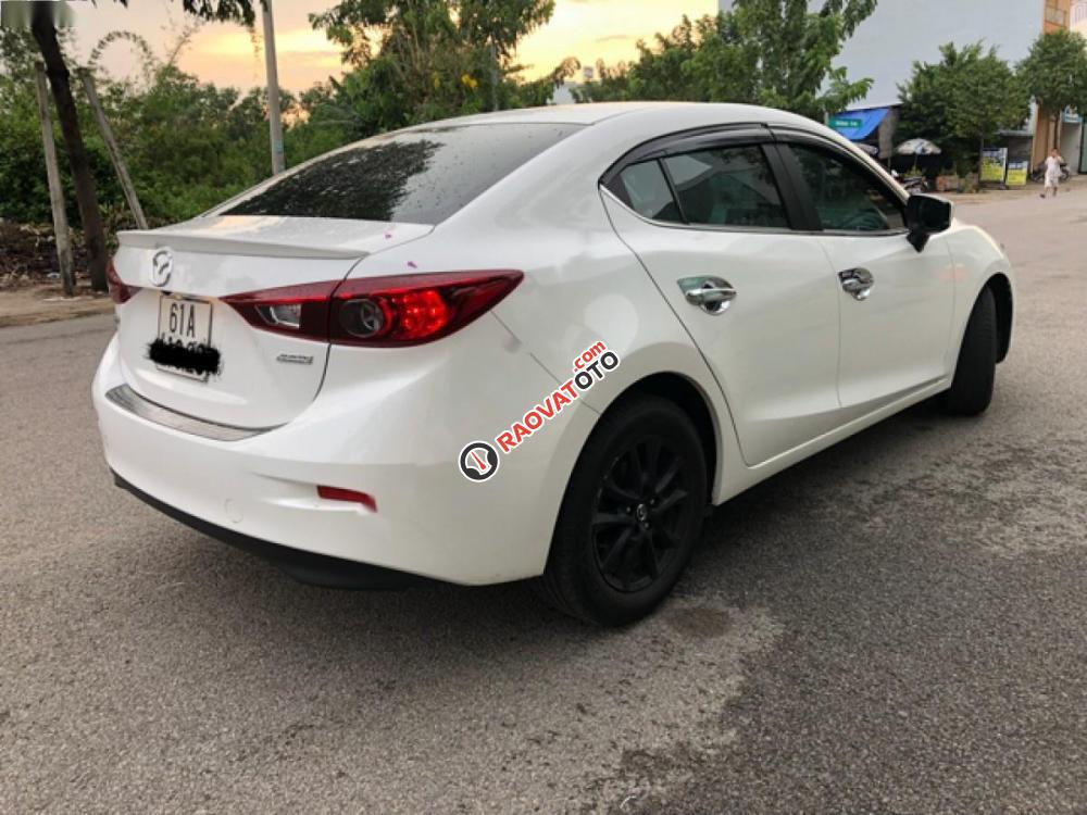 Bán ô tô Mazda 3 1.5L Facelift 2017, màu trắng, giá 658tr-0