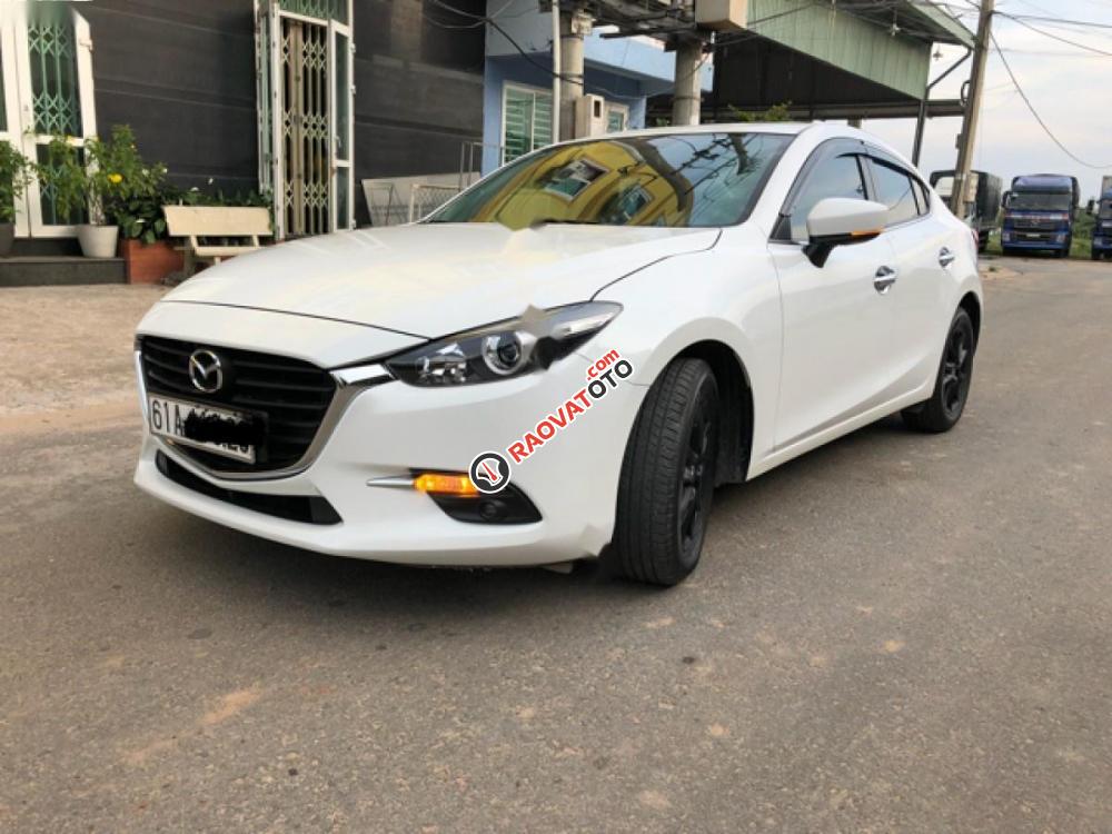 Bán ô tô Mazda 3 1.5L Facelift 2017, màu trắng, giá 658tr-1