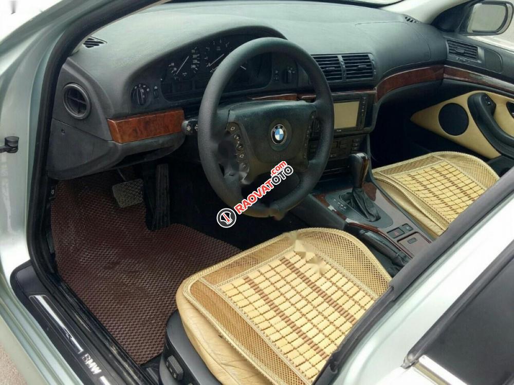Cần bán BMW 5 Series 525i năm sản xuất 2001, màu xanh lam số tự động-4