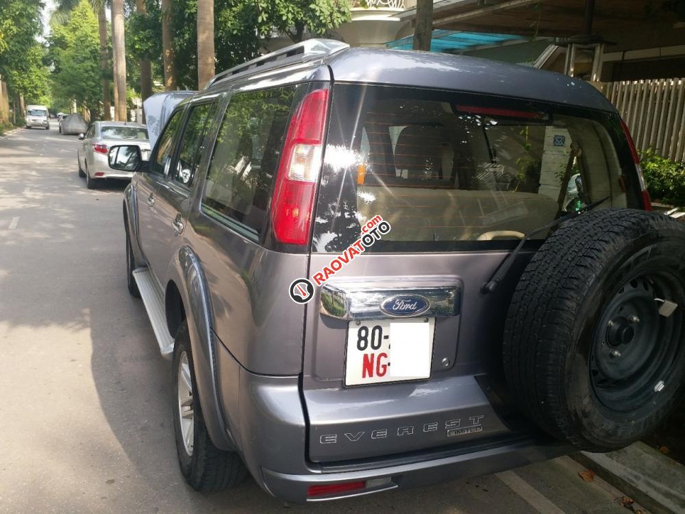 Bán Ford Everest 2.5 số sàn 2 cầu Limitted, máy dầu 2.5 nhập khẩu Thái Lan, sản xuất 2010-2