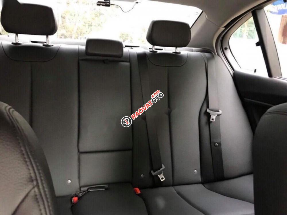 Bán xe BMW 3 Series 328i sản xuất năm 2013, màu trắng, nhập khẩu-2