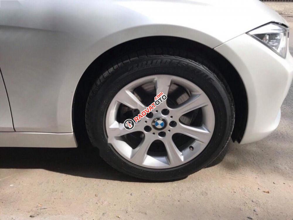 Bán xe BMW 3 Series 328i sản xuất năm 2013, màu trắng, nhập khẩu-0