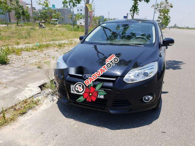 Cần bán gấp Ford Focus 2.0 đời 2015, màu đen còn mới, 610tr-0