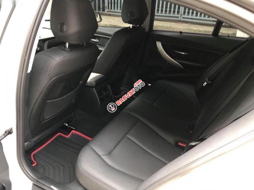 Bán xe BMW 3 Series 328i sản xuất năm 2013, màu trắng, nhập khẩu-3
