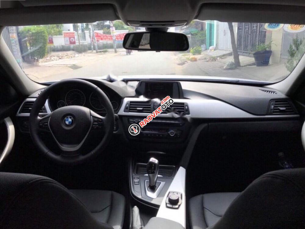 Bán xe BMW 3 Series 328i sản xuất năm 2013, màu trắng, nhập khẩu-5