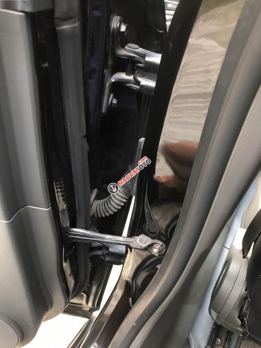 Cần bán gấp Chevrolet Cruze 1.6 LS sản xuất năm 2011, màu đen còn mới-3