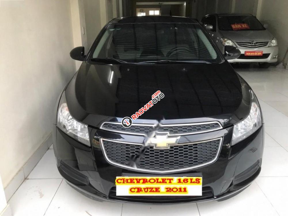 Cần bán gấp Chevrolet Cruze 1.6 LS sản xuất năm 2011, màu đen còn mới-9