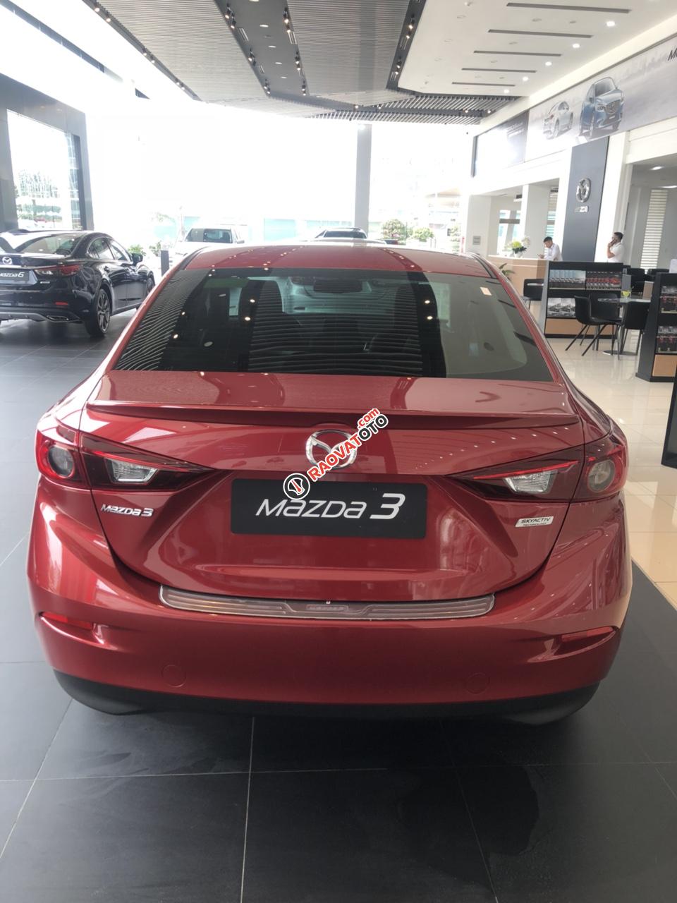 Bán xe Mazda 3 Sedan 2018 chỉ từ 160tr, trả góp 90%, tặng phụ kiện - Liên hệ 0979185896-0