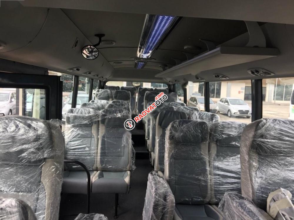 Bán Hyundai County Limousine năm sản xuất 2017, màu kem (be)-0