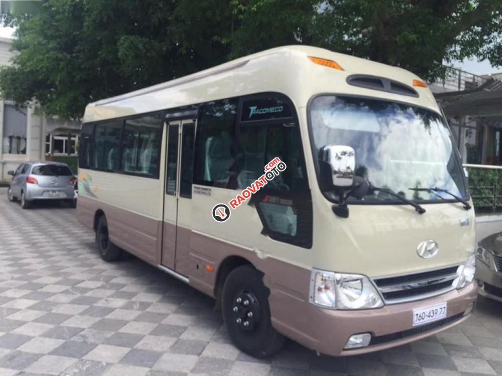 Bán Hyundai County Limousine năm sản xuất 2017, màu kem (be)-3