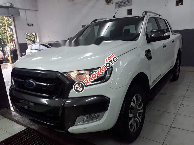 Bán xe Ford Ranger Wildtrak 3.2L AT sản xuất năm 2017, màu trắng, giá tốt-1