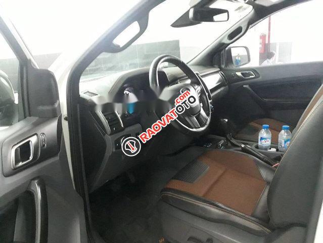 Bán xe Ford Ranger Wildtrak 3.2L AT sản xuất năm 2017, màu trắng, giá tốt-4