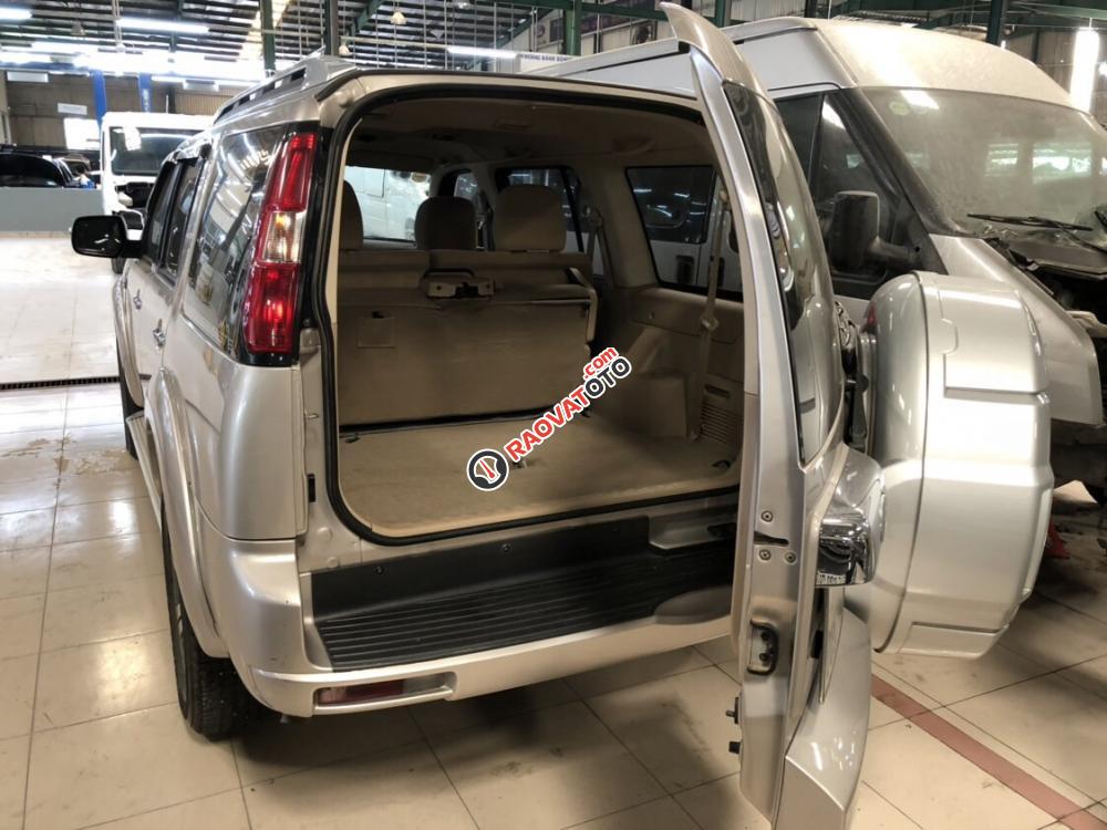 Cần bán xe Ford Everest năm sản xuất 2012, màu vàng cát-4