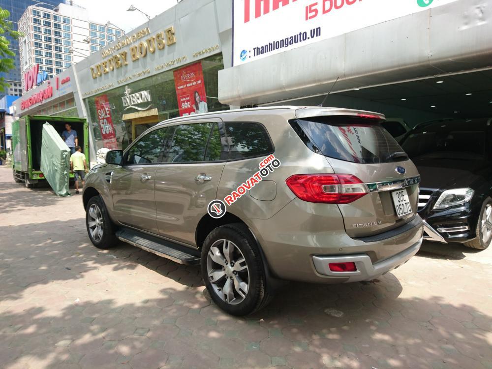 Bán ô tô Ford Everest 3.2 Titanium đời 2016, màu nâu, xe nhập-3