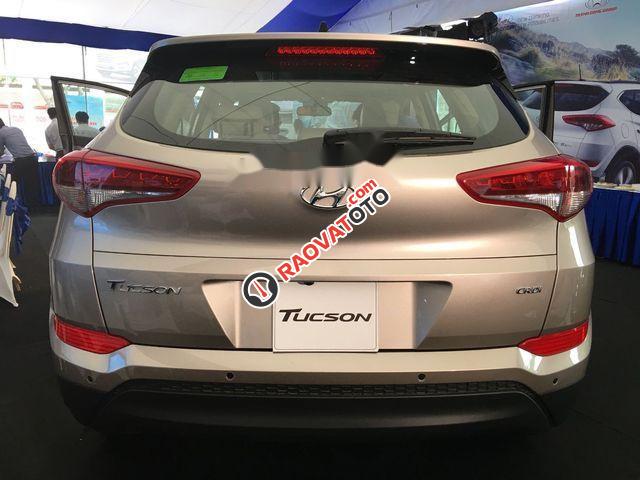 Bán xe Hyundai Tucson 2.0 AT 2WD năm 2018, màu ghi vàng -3