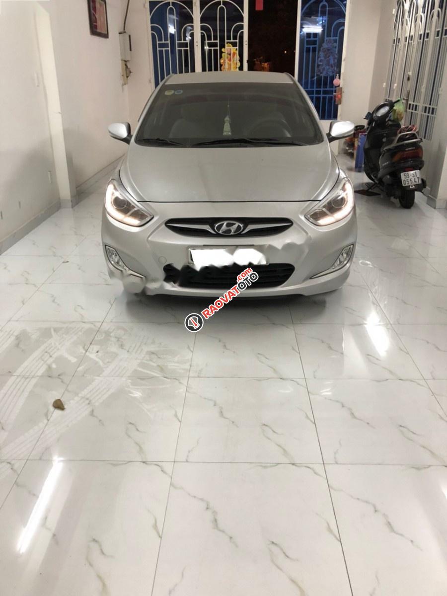 Bán Hyundai Accent Blue 1.4AT năm 2013, màu bạc, nhập khẩu giá cạnh tranh-1