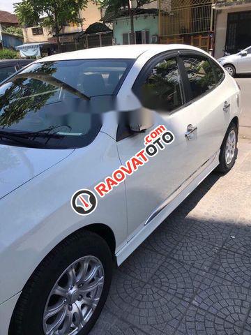 Bán ô tô Hyundai Avante MT đời 2011, màu trắng như mới-3