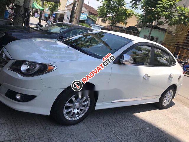Bán ô tô Hyundai Avante MT đời 2011, màu trắng như mới-0