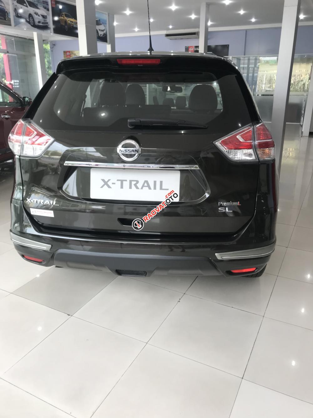 Bán ô tô Nissan X trail SV đời 2018, màu xanh Oliu, giá cạnh tranh, chỉ cần trả trước 300 triệu rinh xe về nhà-2