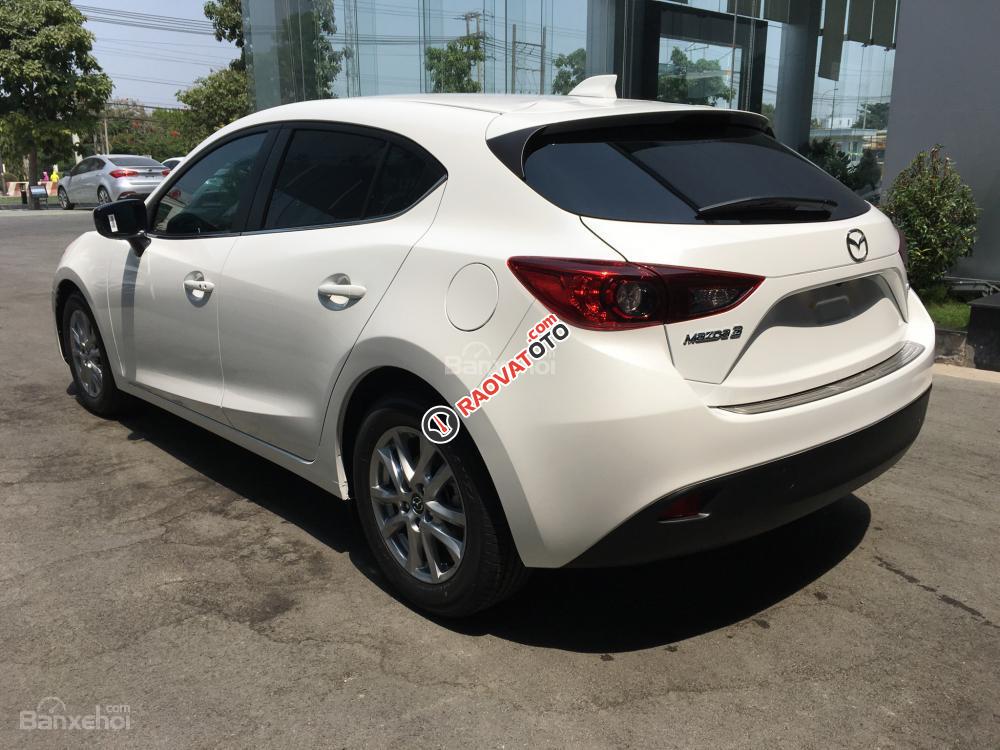 Bán Mazda 3 giá ưu đãi tháng 3, hỗ trợ trả góp, xe giao nhanh, thủ tục nhanh gọn, liên hệ 01665 892 196-1