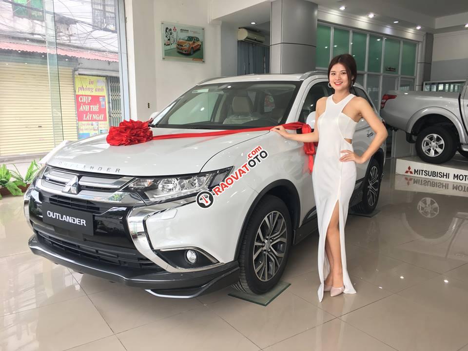 Bán Mitsubishi Outlander 2017 2.0 7 chỗ, liên hệ 0911.82.15.19 để được tư vấn-2