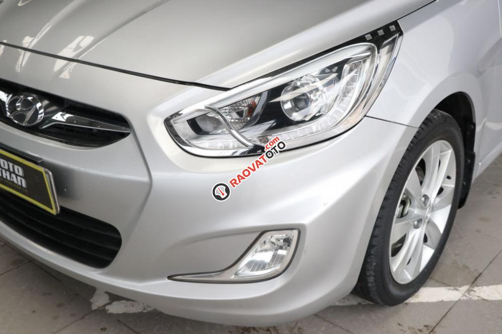 Cần bán xe Hyundai Accent blue 1.4AT đời 2013, màu bạc, xe nhập, 438tr-6