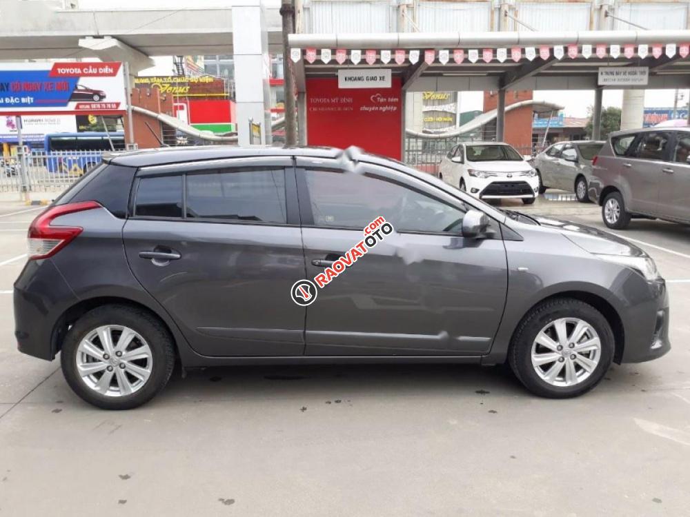 Cần bán gấp Toyota Yaris 1.3E năm sản xuất 2016, màu xám, nhập khẩu nguyên chiếc-0