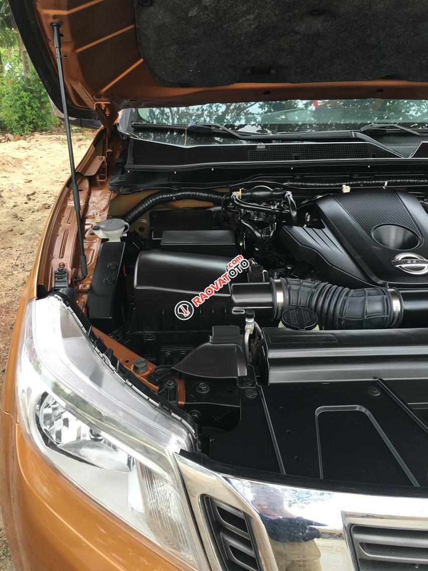 Bán xe Nissan Navara đời 2015 màu vàng đồng, giá chỉ 560 triệu, xe nhập-2