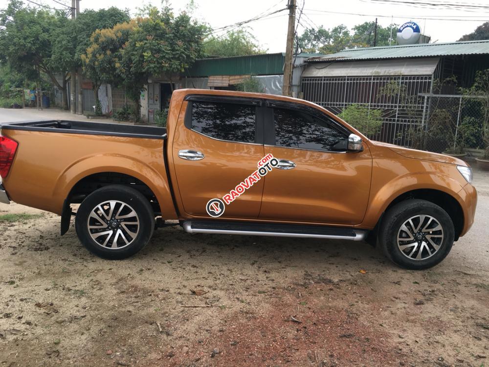 Bán xe Nissan Navara đời 2015 màu vàng đồng, giá chỉ 560 triệu, xe nhập-8