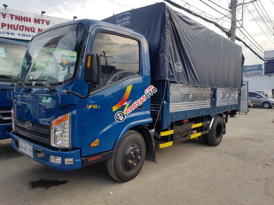 Bán Veam VT255 2.4 tấn, sản xuất năm 2016, màu trắng - bao đăng ký-1