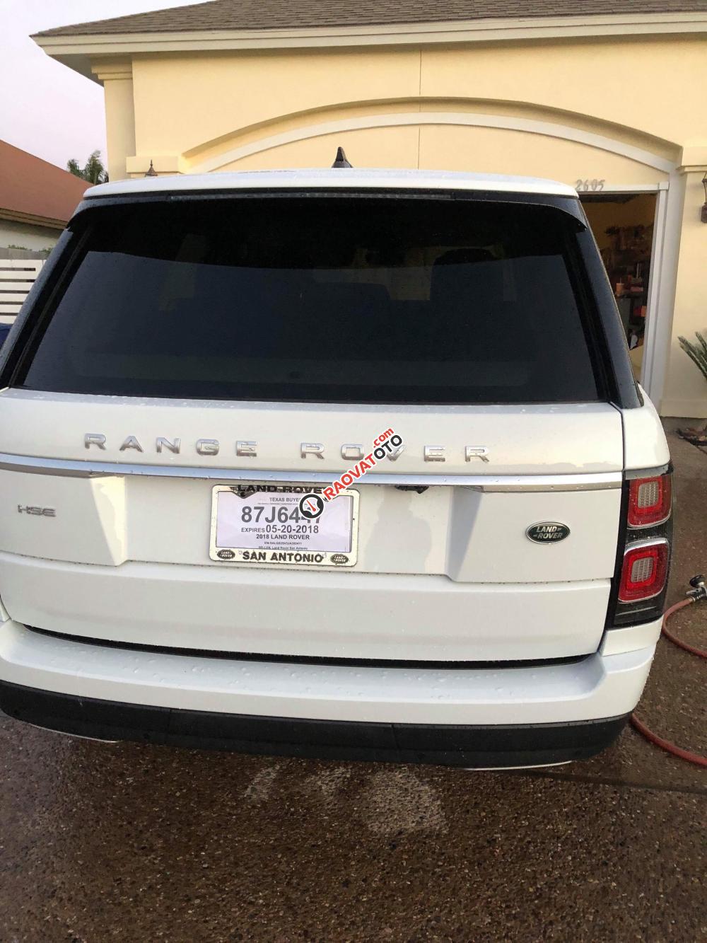 Bán Range Rover HSE sản xuất 2018 màu trắng, xe nhập-7