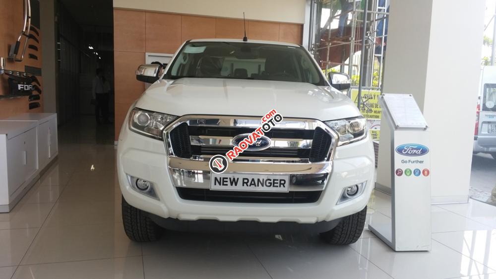 Bán xe Ford Ranger XLT 2.2 4x4 MT 2017, màu trắng, nhập khẩu, giá tốt-3