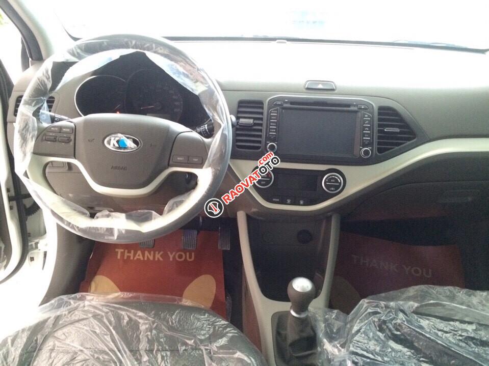 Cần bán xe Kia Morning đời 2017, màu bạc, bản 4 máy EX MT-2