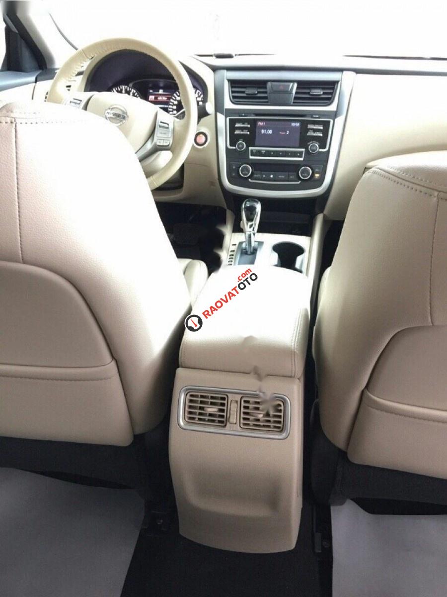 Cần bán Nissan Teana 2.5 SL sản xuất năm 2017, màu trắng, xe nhập-6