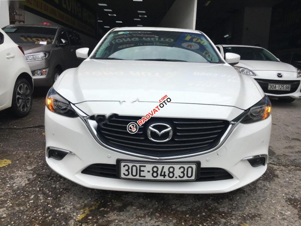 Cần bán gấp Mazda 6 2.0L 2017, màu trắng-9