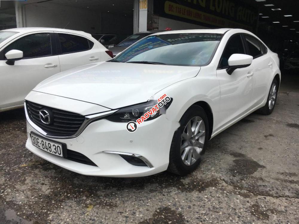 Cần bán gấp Mazda 6 2.0L 2017, màu trắng-8