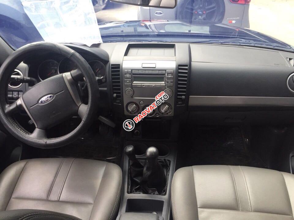 Bán xe cũ Ford Everest 4x4 MT sản xuất 2016, màu đen, LH: 0918889278 để được tư vấn-1