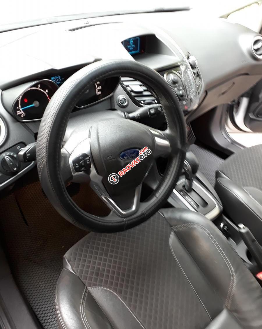 Cần bán Ford Fiesta S đời 2013, màu bạc số tự động giá cạnh tranh-6