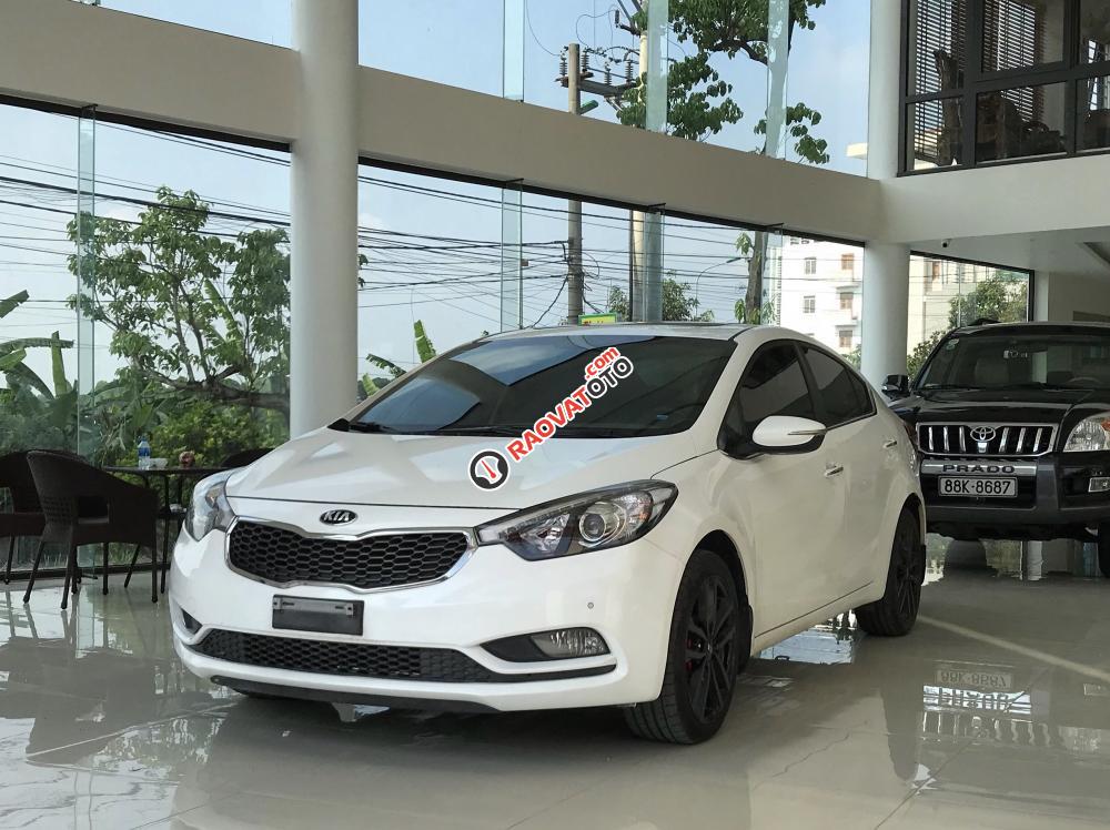 Cần bán Kia K3 1.6 đời 2016, màu trắng rất mới-1