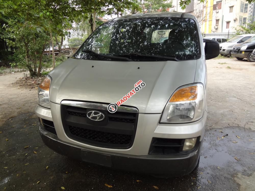 Bán Hyundai Starex GRX đời 2004, 6 chỗ, 800kg màu bạc, nhập khẩu Hàn Quốc-0