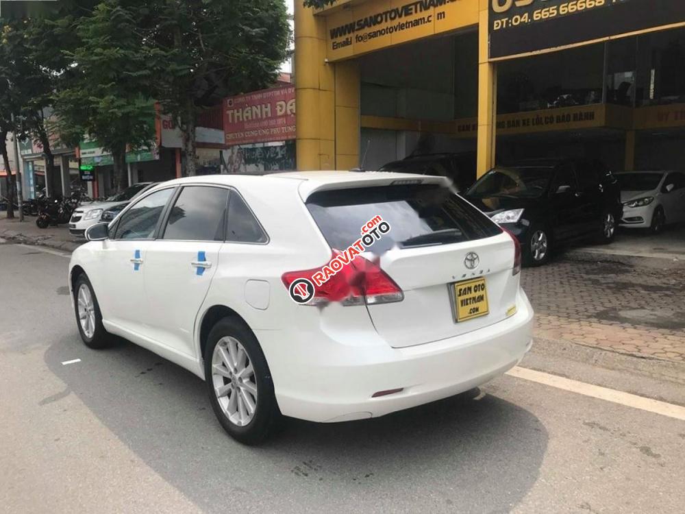 Cần bán gấp Toyota Venza 2.7 AT 2010, màu trắng, xe nhập, 845 triệu-3