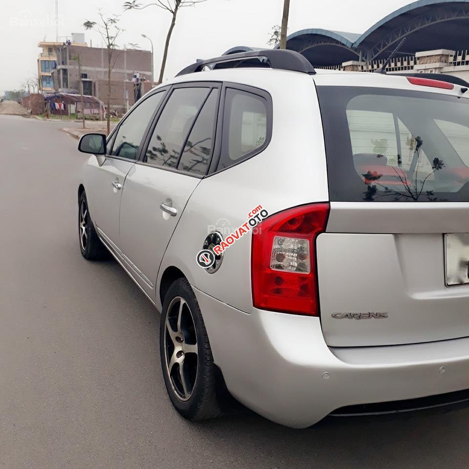 Cần bán Kia Carens đời 2010 EX, 2.0 số tự động, màu bạc chính chủ-1