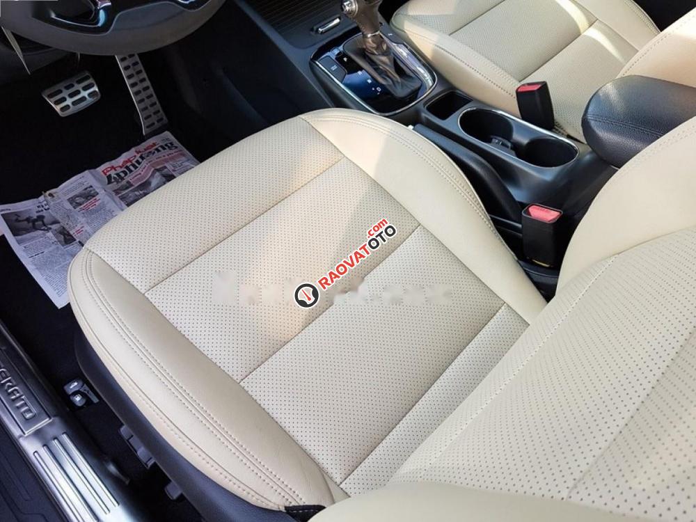 Bán ô tô Kia Cerato Signature 2.0 AT năm sản xuất 2017, màu trắng, giá tốt-6