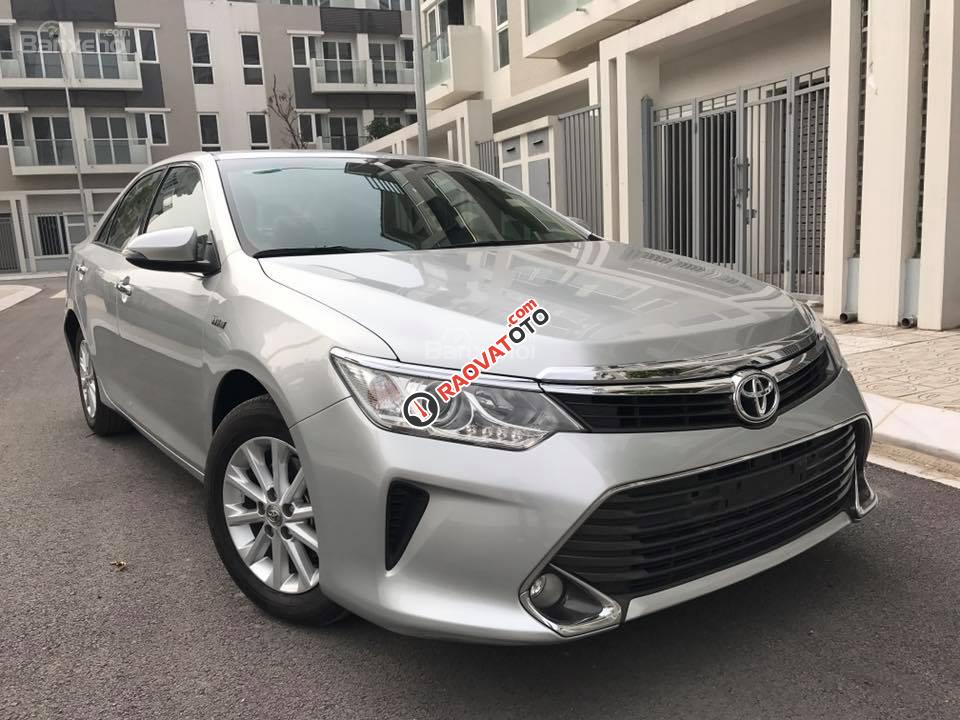 Bán Toyota Camry 2.0E 2018, giảm giá lên đến 100 triệu, giá cả, phụ kiện, bảo hiểm, coupon du lịch-4