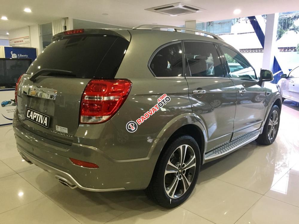 Giá xe Chevrolet Captiva 7 chỗ, máy xăng, xe Mỹ đầm chắc, nhiều tính năng an toàn, giá tốt nhất khi liên hệ-5