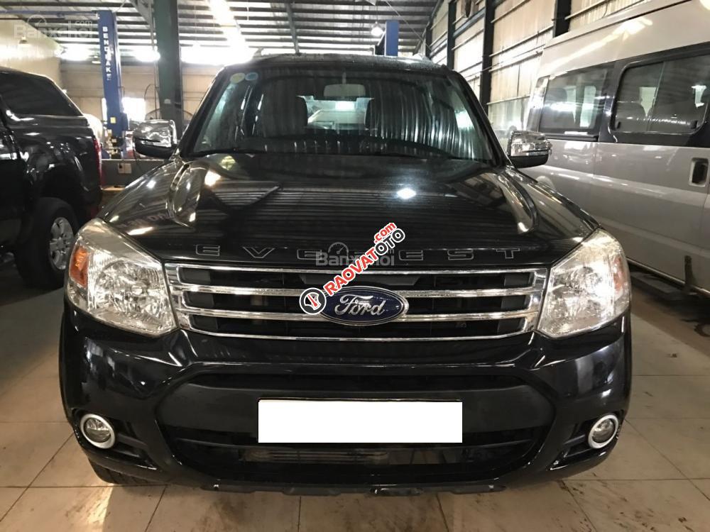 Cần bán gấp Ford Everest MT đời 2013, màu đen số sàn, 623tr-1