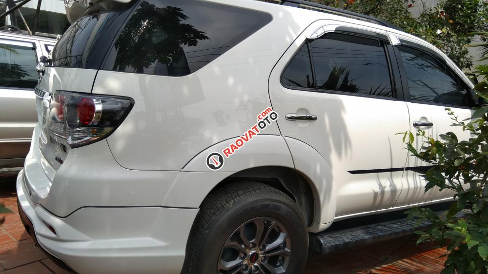 Cần bán Toyota Fortuner V sản xuất 2016, màu trắng, xe nhập, BH đến 9/2019-0