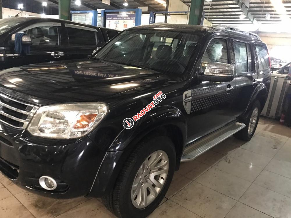 Cần bán gấp Ford Everest MT đời 2013, màu đen số sàn, 623tr-3